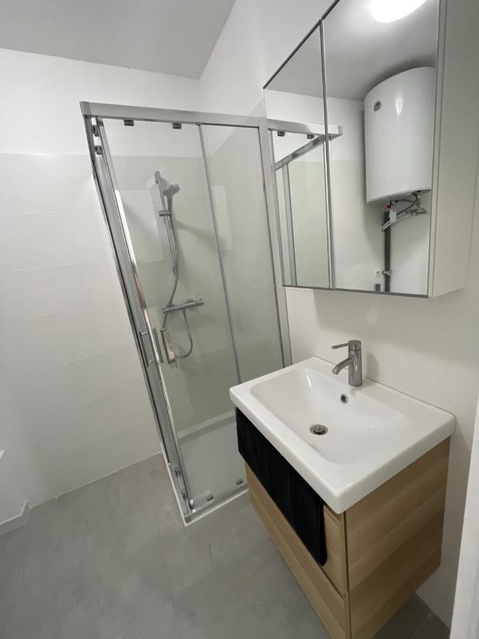 Appartement 30 m2, piscine et parking privé Mouans-Sartoux Esterno foto