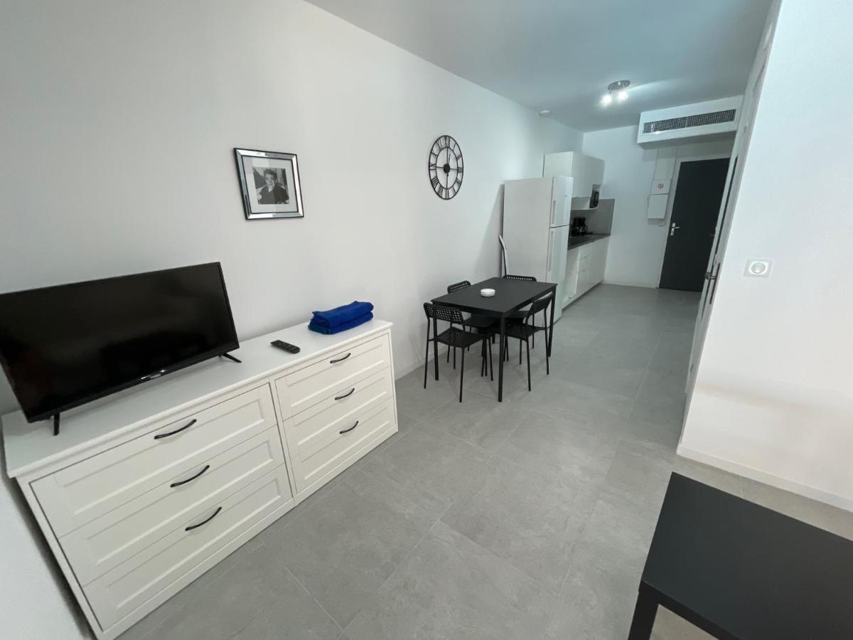 Appartement 30 m2, piscine et parking privé Mouans-Sartoux Esterno foto