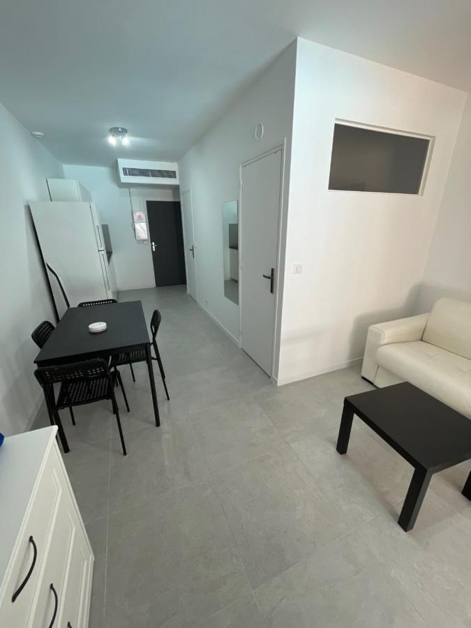 Appartement 30 m2, piscine et parking privé Mouans-Sartoux Esterno foto