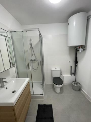 Appartement 30 m2, piscine et parking privé Mouans-Sartoux Esterno foto